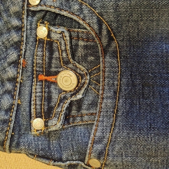 No Boundaries Junior's Stretch Denim Mini Skirt - Picture 2 of 8